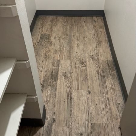 Move-out cleaning in Chicago with freshly cleaned floors by Neat N Tidy