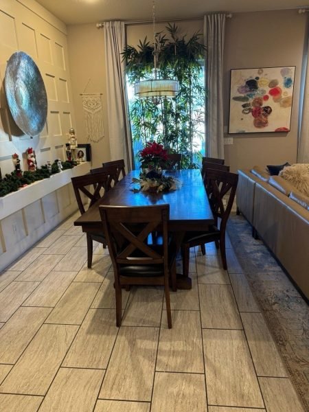 Deep cleaning service for a dining area by a Chicago cleaning service